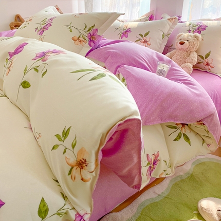 91家纺网 家纺一手货源 找家纺 （总）简冠家纺 2025新款印花植物羊绒磨毛四件套