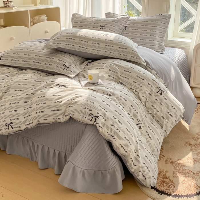 91家纺网 家纺一手货源 找家纺 尚美 2025新款小碎花针织棉床盖四件套 迷你蝴蝶