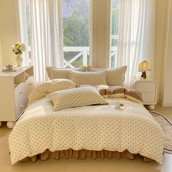 91家纺网 家纺一手货源 找家纺 尚美 2025新款小碎花针织棉床盖四件套 卡爱心