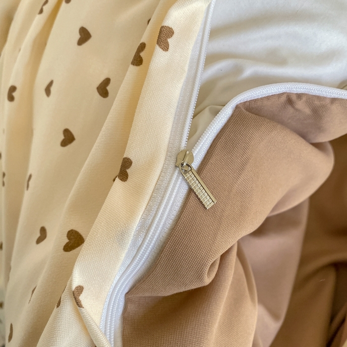 91家纺网 家纺一手货源 找家纺 尚美 2025新款小碎花针织棉床盖四件套 卡爱心