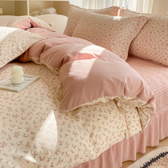 91家纺网 家纺一手货源 找家纺 尚美 2025新款小碎花针织棉床盖四件套 奶茶花