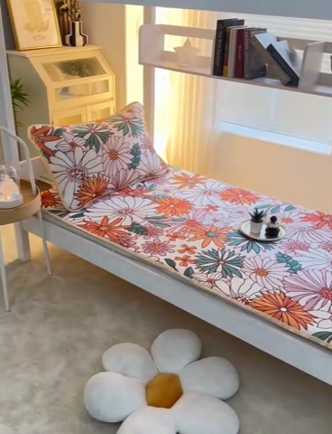 91家纺网 家纺一手货源 找家纺 （总）沁童儿童用品店 2025新款学生宿舍牛奶冰丝凉席两件套