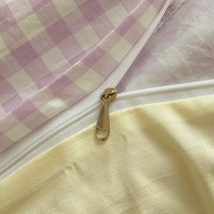 91家纺网 家纺一手货源 找家纺 桃心家居 2025新款A类亲肤舒适软糯云柔水洗棉奶油格子撞色毛巾绣猫咪蝴蝶结水洗棉系列四件套 云柔水洗棉-少女蝴蝶结紫蓝