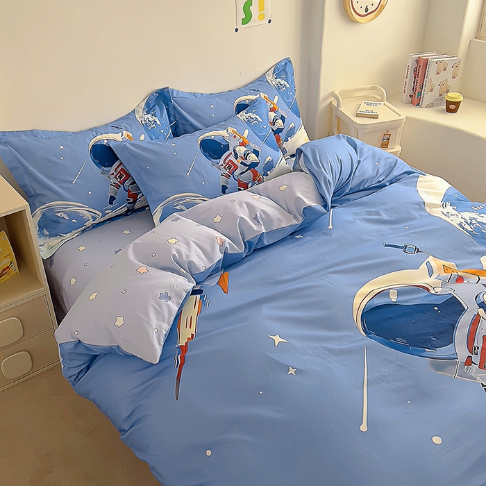 91家纺网 家纺一手货源 找家纺 浩诚 2025新款全棉大版卡通太空人宇航员小恐龙小汽车系列纯棉四件套-提供买家秀 独行月球
