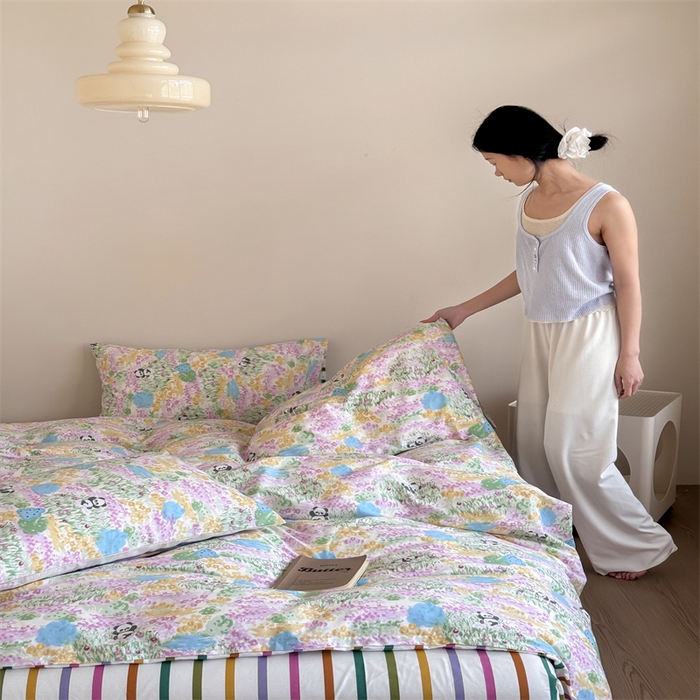 91家纺网 家纺一手货源 找家纺 窝米 2025新款全棉13370四件套 ins萌趣卡通风系列（花香熊猫、格汪梦） 花香熊猫