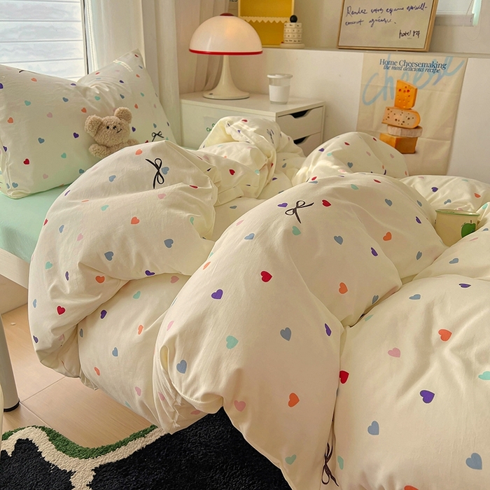 91家纺网 家纺一手货源 找家纺 阿曼达 2025新款印花水洗m学生床单人四件套 爱心蝴蝶结