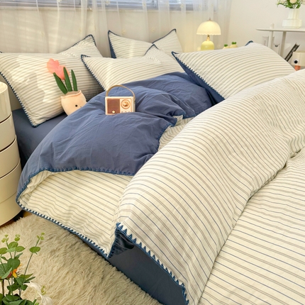 91家纺网 家纺一手货源 找家纺 简宜家居（朝初家纺） 2025新款色织小提花三角针款四件套 三角针蓝灰条