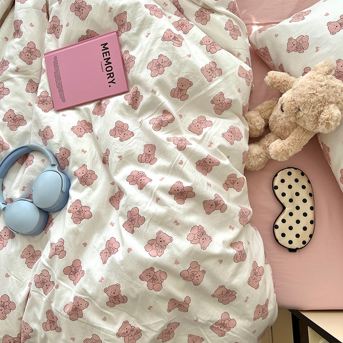 91家纺网 家纺一手货源 找家纺 原素 2025软绵绵的双拼印花水洗棉四件套 韩系熊熊子