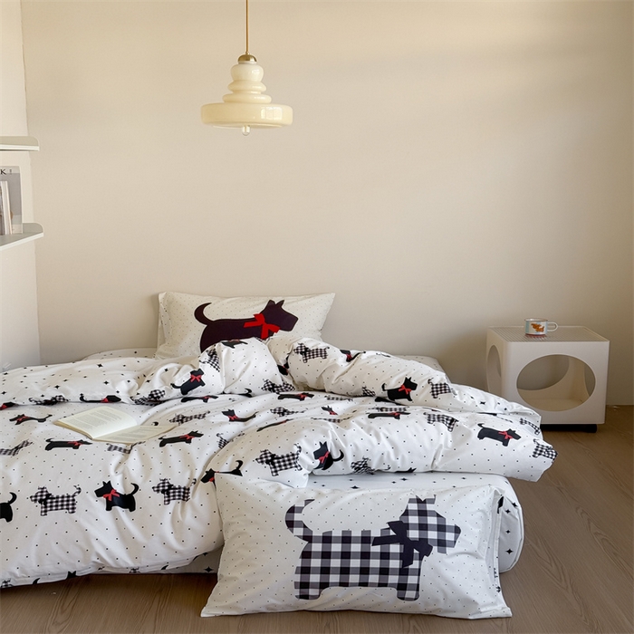 91家纺网 家纺一手货源 找家纺 （总）窝米 2025新款全棉13370四件套 ins萌趣卡通风系列（花香熊猫、格汪梦）