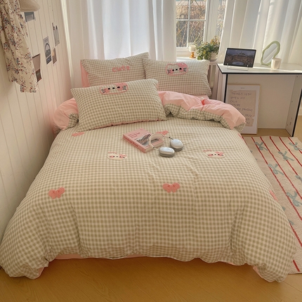 桃心家居 2025新款A类亲肤舒适软糯云柔水洗棉奶油格子撞色毛巾绣猫咪蝴蝶结水洗棉系列四件套 云柔水洗棉-蝴蝶结猫咪绿粉