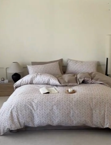 91家纺网 家纺一手货源 找家纺 涵宸家纺 2025新款全棉印花良品系列四件套 云沫