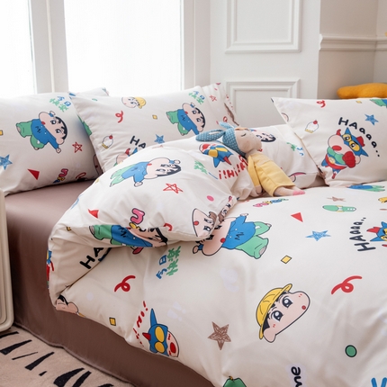 91家纺网 家纺一手货源 找家纺 乐居坊 2025新款亲肤舒适A类水洗云朵棉四件套-场景二 可爱小新