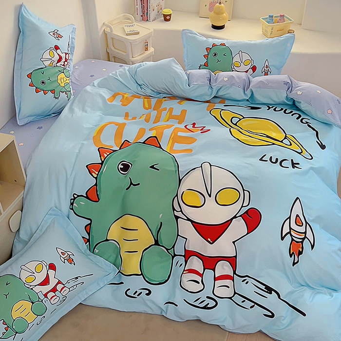 91家纺网 家纺一手货源 找家纺 浩诚 2025新款全棉大版卡通太空人宇航员小恐龙小汽车系列纯棉四件套-提供买家秀 恐龙小伙伴