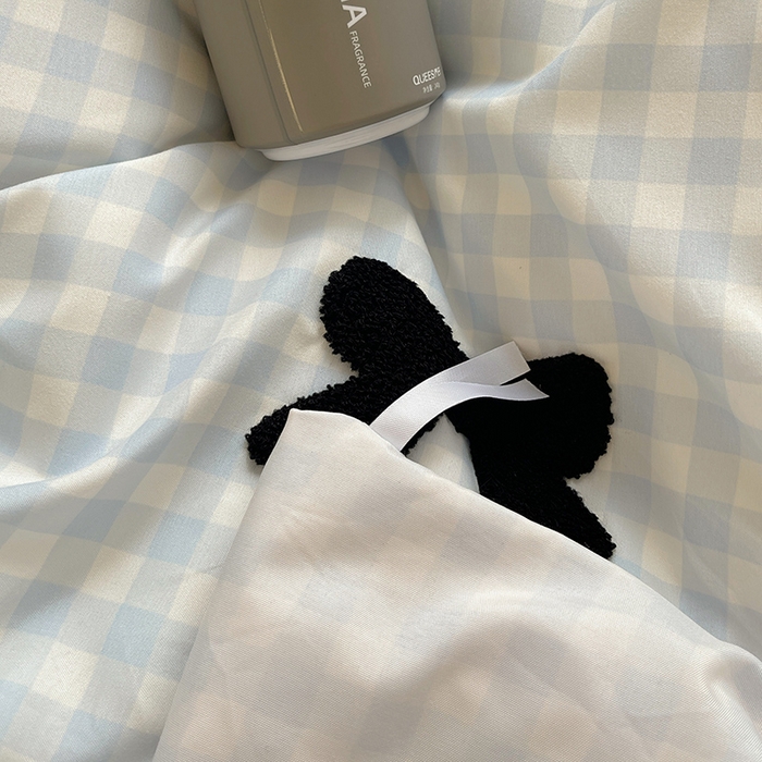 91家纺网 家纺一手货源 找家纺 桃心家居 2025新款A类亲肤舒适软糯云柔水洗棉奶油格子撞色毛巾绣猫咪蝴蝶结水洗棉系列四件套 云柔水洗棉-少女蝴蝶结蓝黑