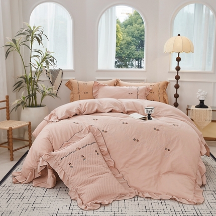 上喜 2025新款全棉提花刺绣款床盖四件套 粉色