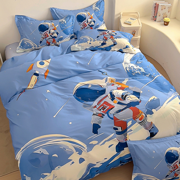 91家纺网 家纺一手货源 找家纺 浩诚 2025新款全棉大版卡通太空人宇航员小恐龙小汽车系列纯棉四件套-提供买家秀 独行月球