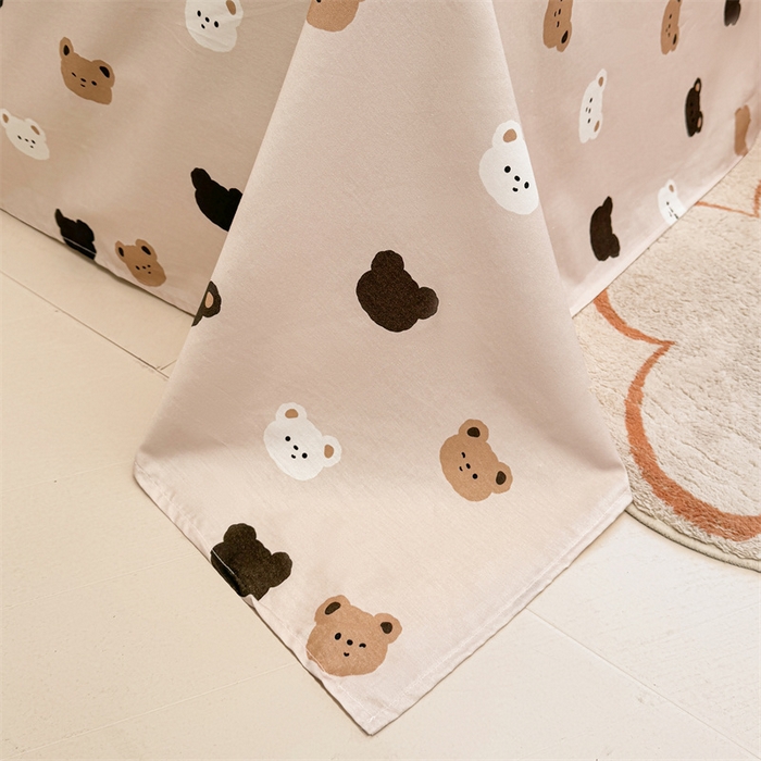 91家纺网 家纺一手货源 找家纺 雯豆2025春夏新款全棉床单三件套纯棉床罩小清新印花床单 全棉床单-饼干熊