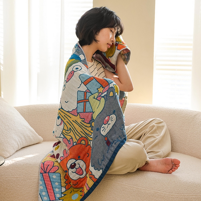 91家纺网 家纺一手货源 找家纺 雯雨家纺 2025新款亲肤可爱全棉A类纱布浴巾 梦想乐园