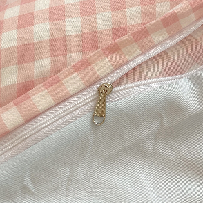 91家纺网 家纺一手货源 找家纺 （总）桃心家居 2025新款A类亲肤舒适软糯云柔水洗棉奶油格子撞色毛巾绣猫咪蝴蝶结水洗棉系列四件套