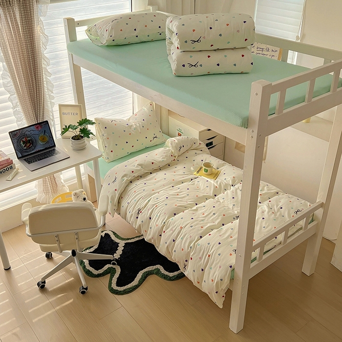 91家纺网 家纺一手货源 找家纺 阿曼达 2025新款印花水洗m学生床单人四件套 爱心蝴蝶结