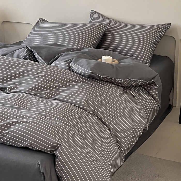 91家纺网 家纺一手货源 找家纺 涵宸家纺 2025新款全棉印花良品系列四件套 英伦-深灰