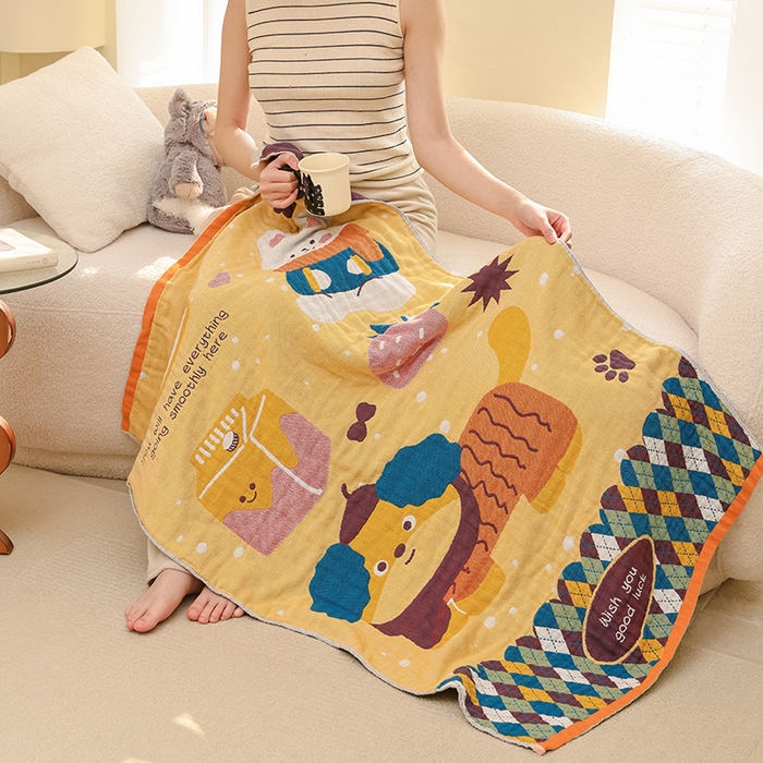 91家纺网 家纺一手货源 找家纺 雯雨家纺 2025新款亲肤可爱全棉A类纱布浴巾 草莓小狗