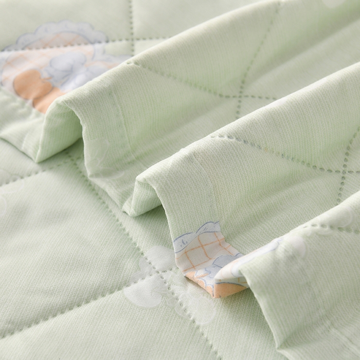 91家纺网 家纺一手货源 找家纺 培童   2025新款超声波亲肤绒夏被夏凉被直播爆款超声波夏被空调被礼品被 甜蜜樱桃