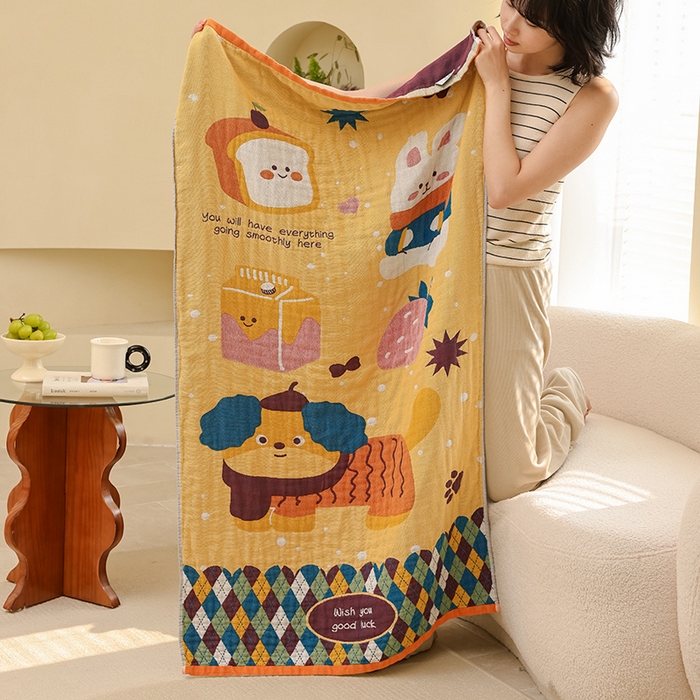 91家纺网 家纺一手货源 找家纺 雯雨家纺 2025新款亲肤可爱全棉A类纱布浴巾 草莓小狗