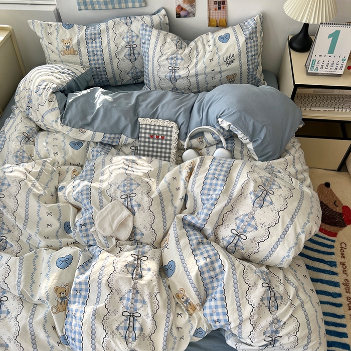 91家纺网 家纺一手货源 找家纺 原素 2025软绵绵的双拼印花水洗棉四件套 蝴蝶结小熊