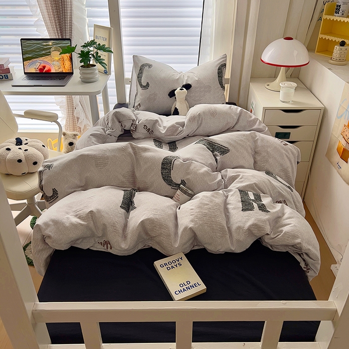 91家纺网 家纺一手货源 找家纺 阿曼达 2025新款印花水洗m学生床单人四件套 卡特