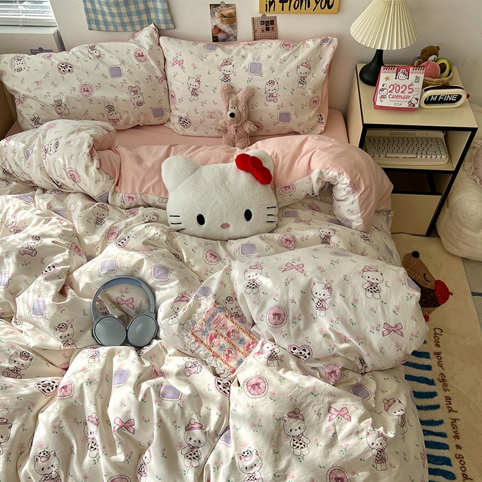 91家纺网 家纺一手货源 找家纺 原素 2025软绵绵的双拼印花水洗棉四件套 碎花奶猫