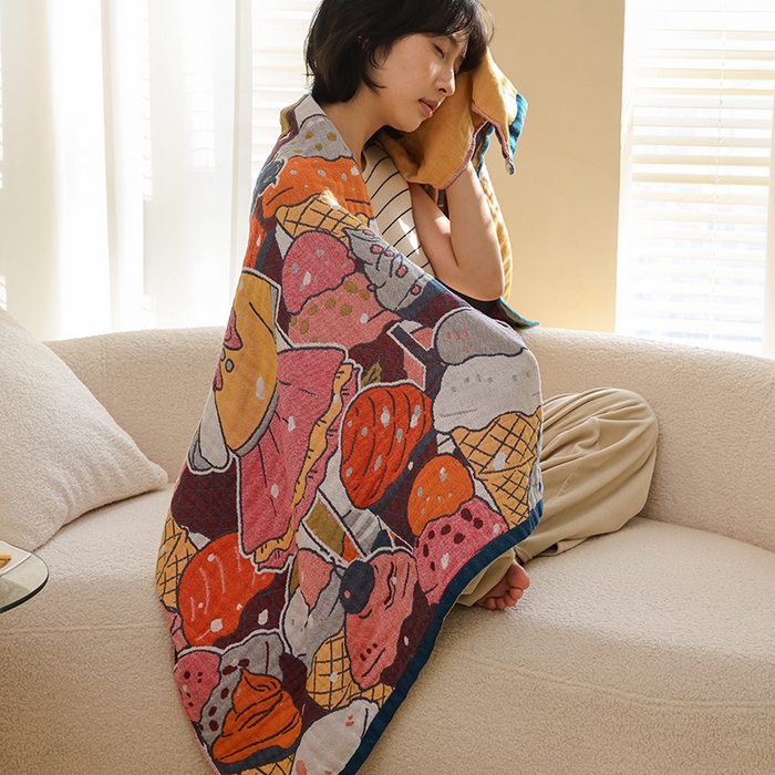 91家纺网 家纺一手货源 找家纺 雯雨家纺 2025新款亲肤可爱全棉A类纱布浴巾 冰淇淋女孩