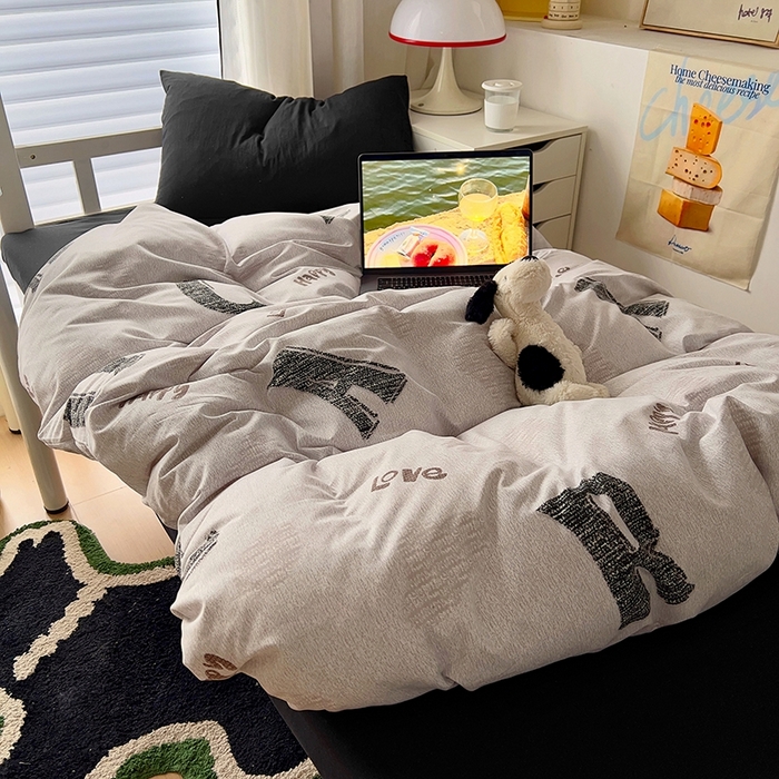 91家纺网 家纺一手货源 找家纺 阿曼达 2025新款印花水洗m学生床单人四件套 卡特