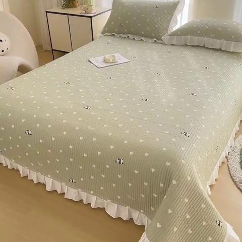 91家纺网 家纺一手货源 找家纺 岚吉 2025新款40支133*72全棉斜纹夹棉绗缝小花边床盖 盼盼