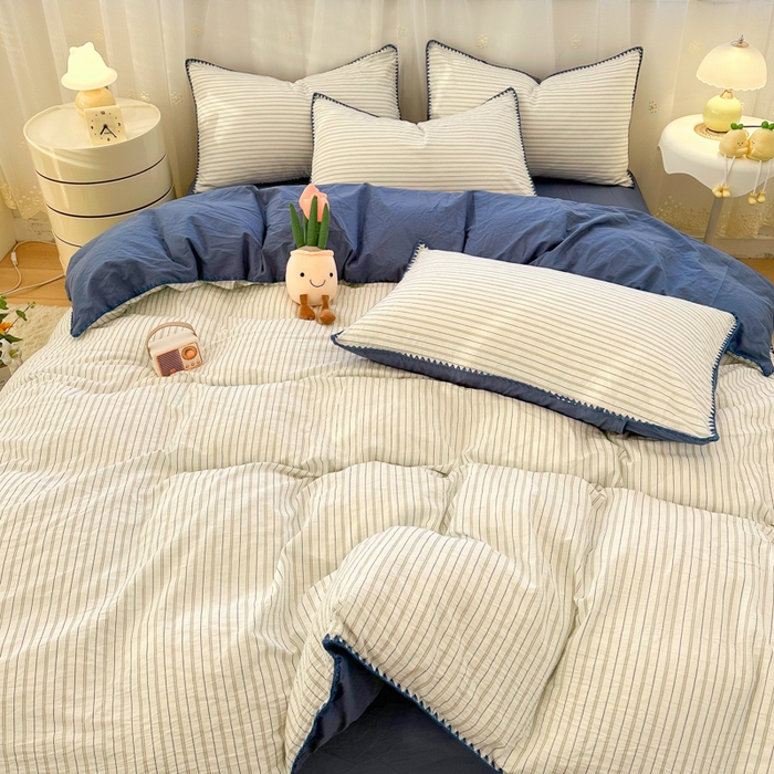 91家纺网 家纺一手货源 找家纺 简宜家居（朝初家纺） 2025新款色织小提花三角针款四件套 三角针蓝灰条