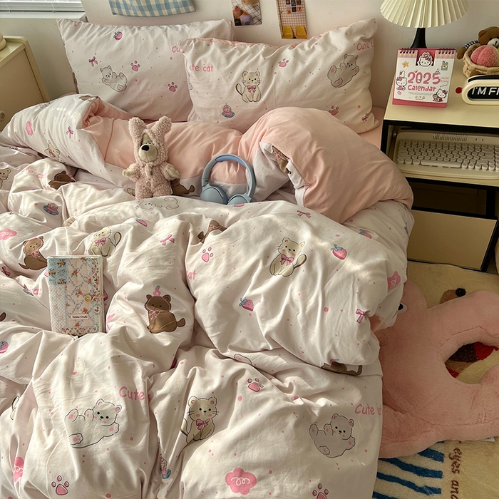 91家纺网 家纺一手货源 找家纺 原素 2025软绵绵的双拼印花水洗棉四件套 爱吃懒猫