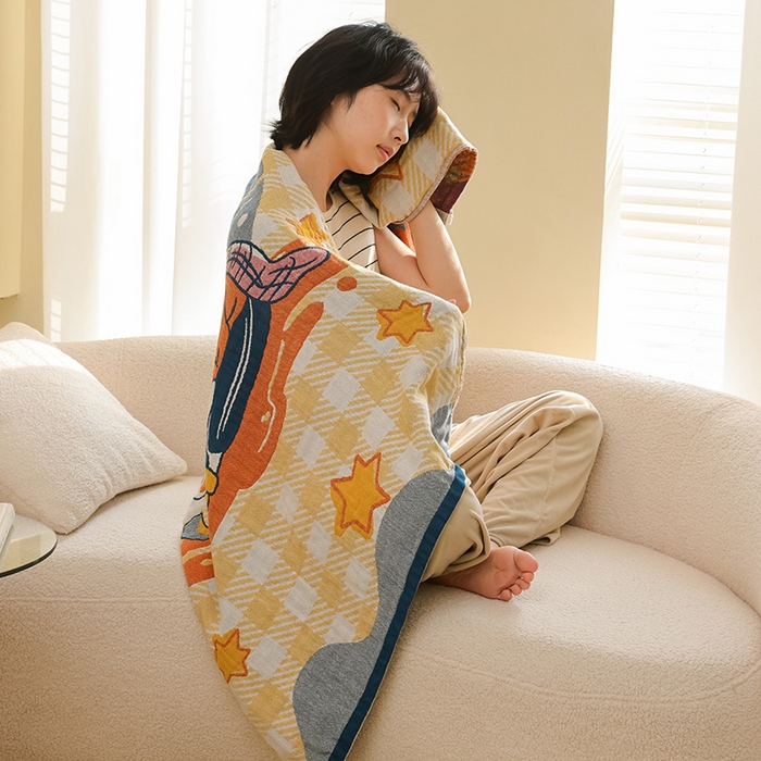 91家纺网 家纺一手货源 找家纺 雯雨家纺 2025新款亲肤可爱全棉A类纱布浴巾 漫画时光