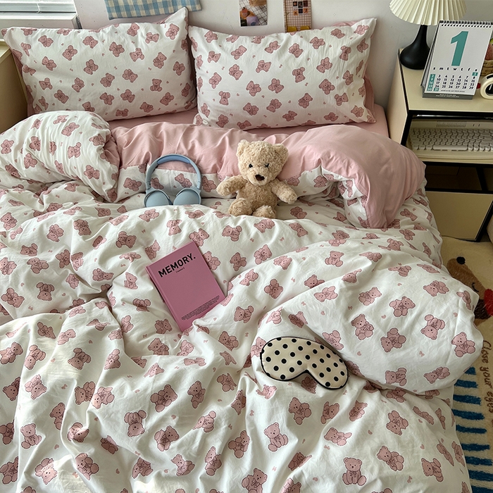 91家纺网 家纺一手货源 找家纺 原素 2025软绵绵的双拼印花水洗棉四件套 韩系熊熊子