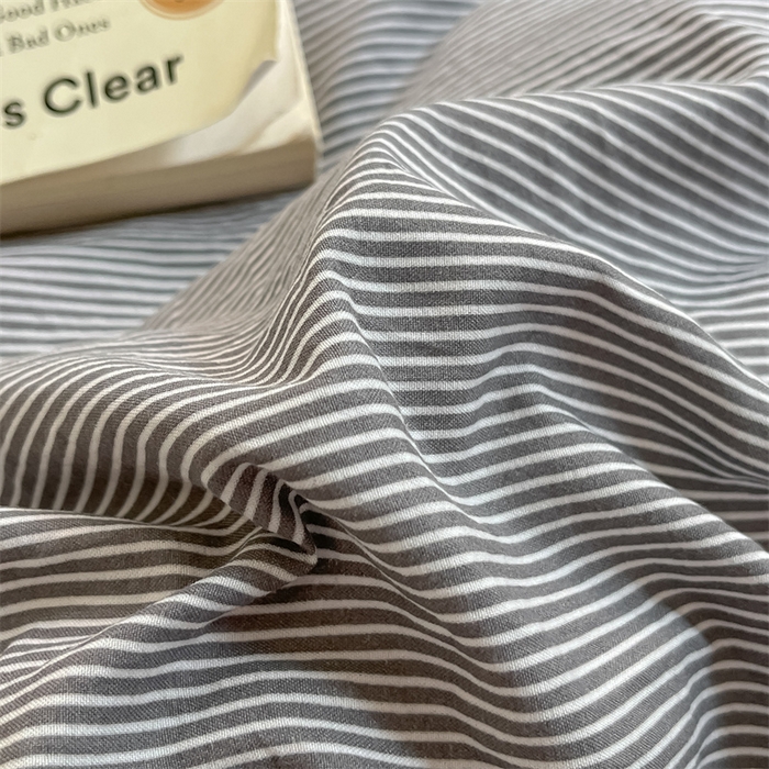 91家纺网 家纺一手货源 找家纺 云家 2025新款豆豆绒被子被芯夏凉被空调被四季被 灰细条