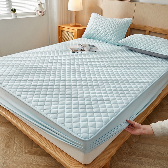 91家纺网 家纺一手货源 找家纺 布卢姆床垫 2025新款A类水洗棉大豆夹棉床笠 菱形格-浅天蓝