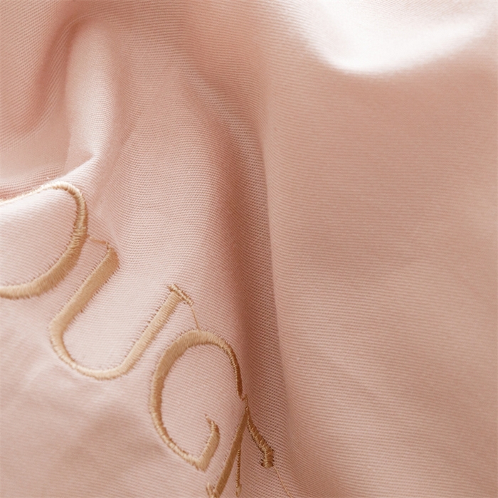 91家纺网 家纺一手货源 找家纺 艾莱家纺 2025新款A类精梳纯棉刺绣花四件套-赫柏 赫柏-浅粉