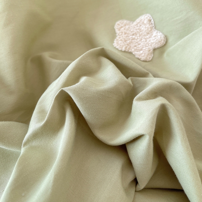 91家纺网 家纺一手货源 找家纺 美乐迪家纺 2025新款休闲风系列全棉毛巾绣四件套 休闲小狗