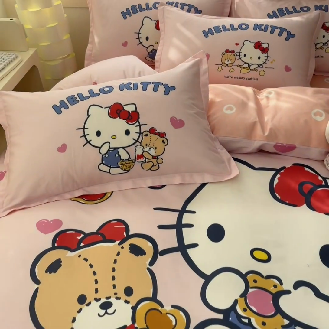 91家纺网 家纺一手货源 找家纺 博雅 2025新款三丽鸥大版印花全棉四件套专版花型 全棉大版（升级款信封枕）小熊KT猫