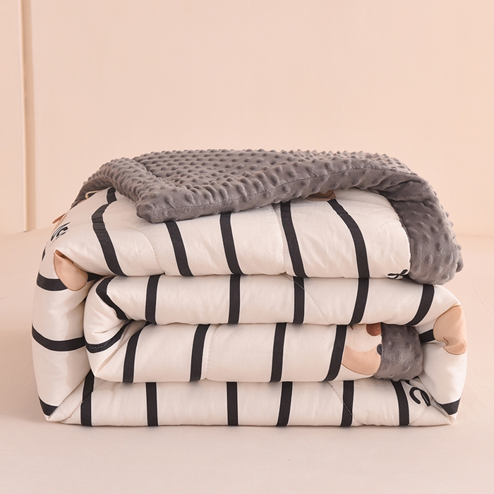 91家纺网 家纺一手货源 找家纺 云家 2025新款豆豆绒被子被芯夏凉被空调被四季被 欢乐小熊