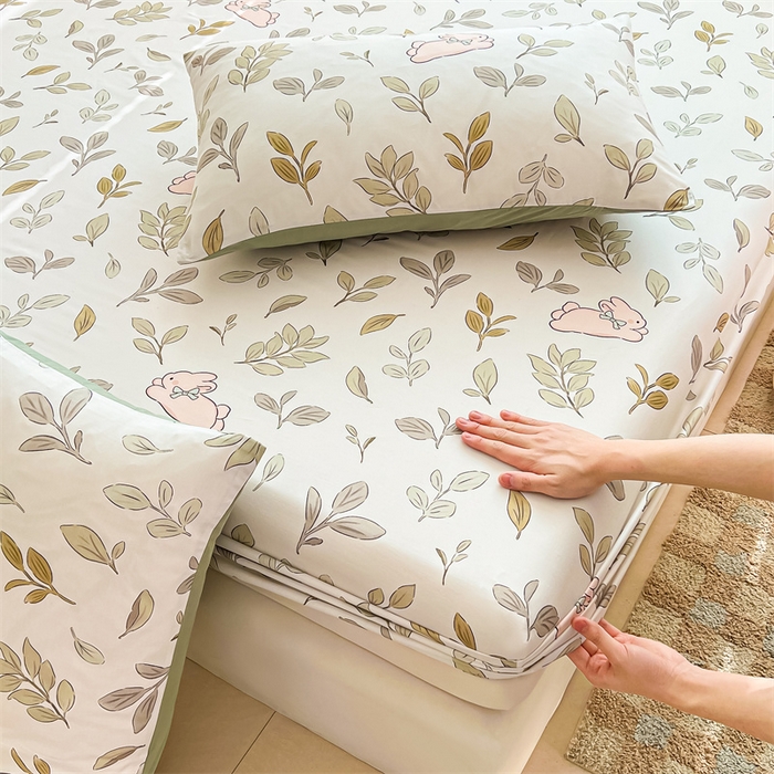 91家纺网 家纺一手货源 找家纺 雯豆2025春夏新品全棉床笠三件套学生成人印花纯棉床罩 全棉床笠-丛林兔