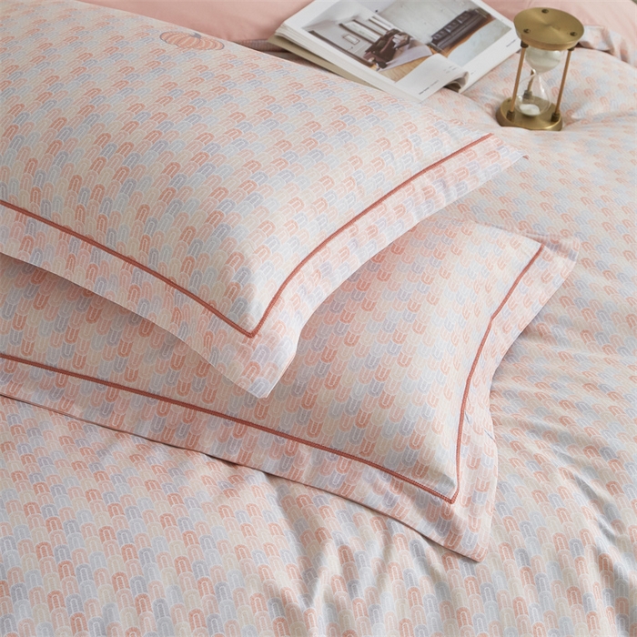91家纺网 家纺一手货源 找家纺 曼秀琳 2025新款铂金棉数码印花四件套(全棉133*76) 梦幻南瓜-粉