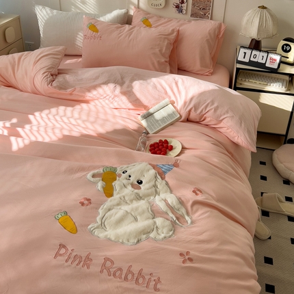 91家纺网 家纺一手货源 找家纺 （总）水墨江南 2025新款超柔水洗棉贴布绣四件套