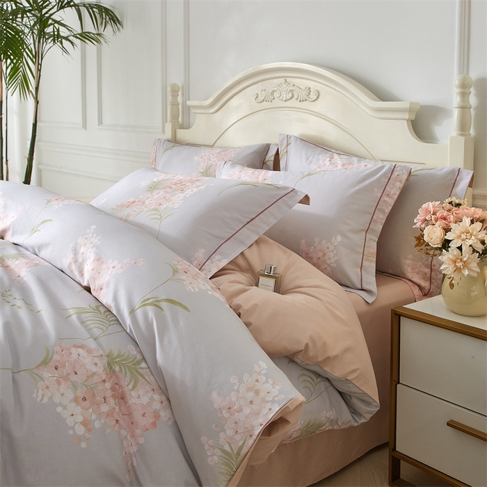 91家纺网 家纺一手货源 找家纺 曼秀琳 2025新款铂金棉数码印花四件套(全棉133*76) 芊然-桔