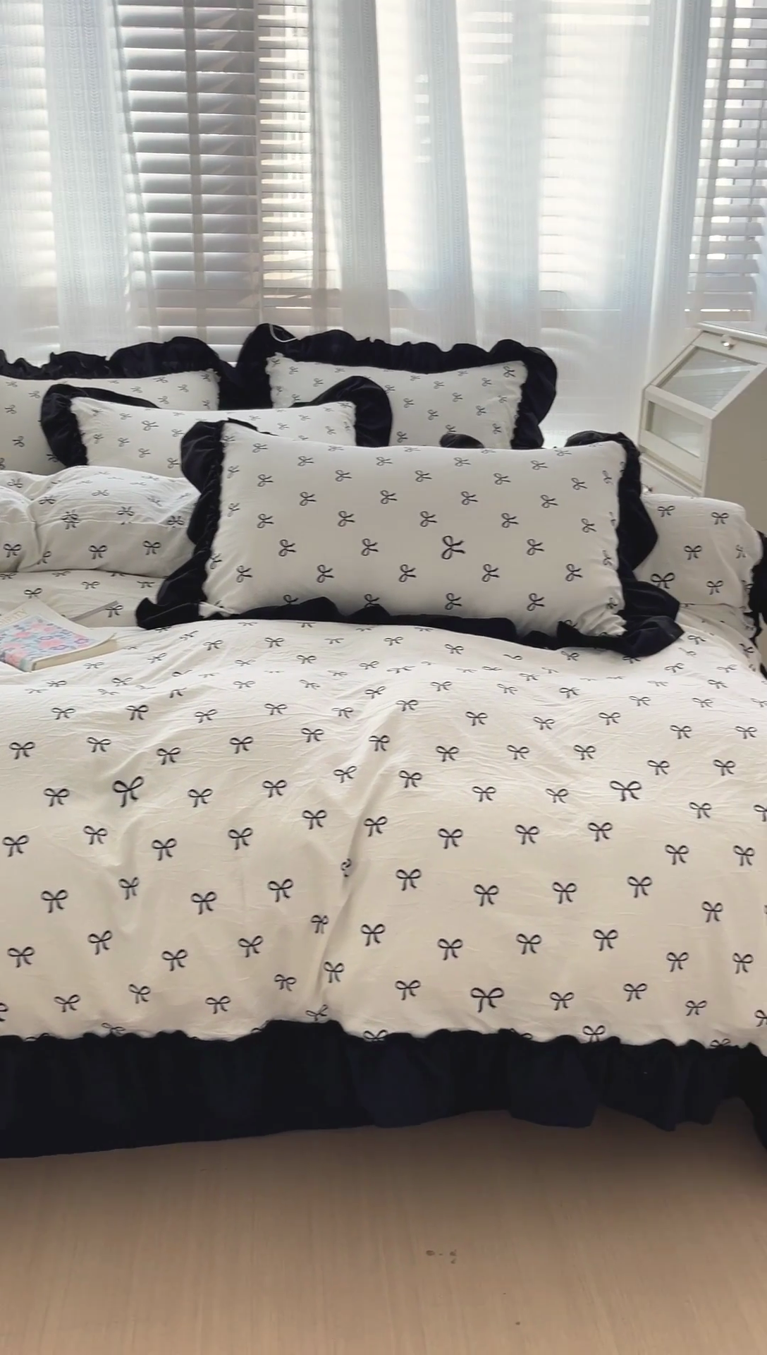 91家纺网 家纺一手货源 找家纺 繁花家居 2025新款黑色花边赫本风水洗棉双层纱针织棉韩式花边四件套 少女心