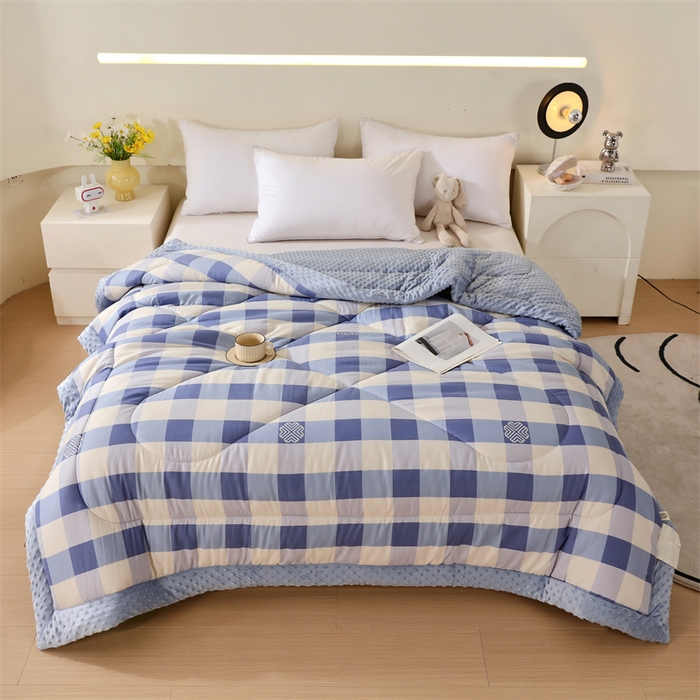 91家纺网 家纺一手货源 找家纺 云家 2025新款豆豆绒被子被芯夏凉被空调被四季被 简格